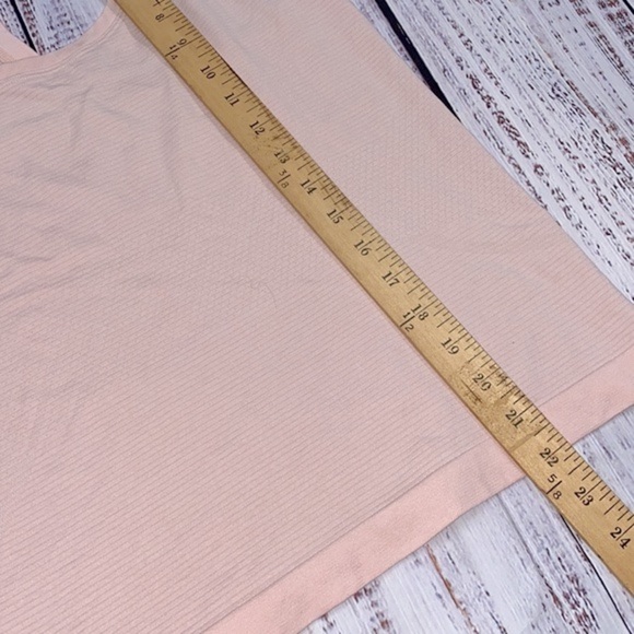 Lululemon peach tank top size 10 - Picture 7 of 8